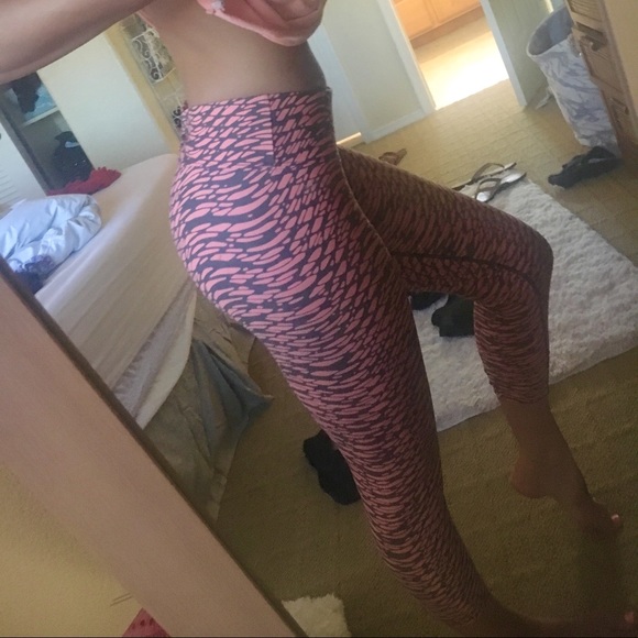 Calvin Klein performance Quick dry Workout Capri - Picture 1 of 4